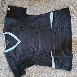 UA buttersoft scrub top